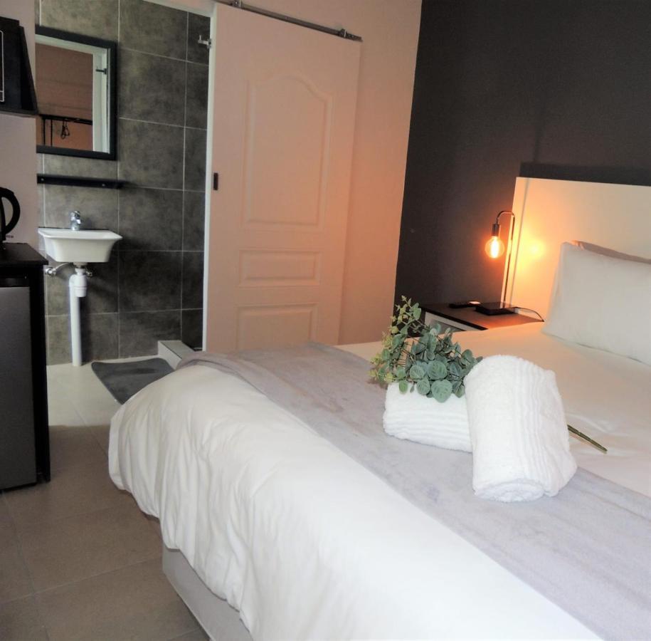 The Lantern Guesthouse Bloemfontein Eksteriør billede